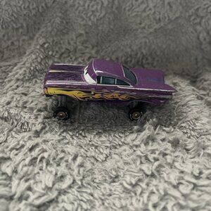 Disney Pixar Cars Ramone Lowrider Purple Flames Hydraulic 0611EAA  2011